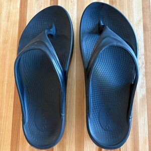 OOFOS Oolala Womens Black - size 9
